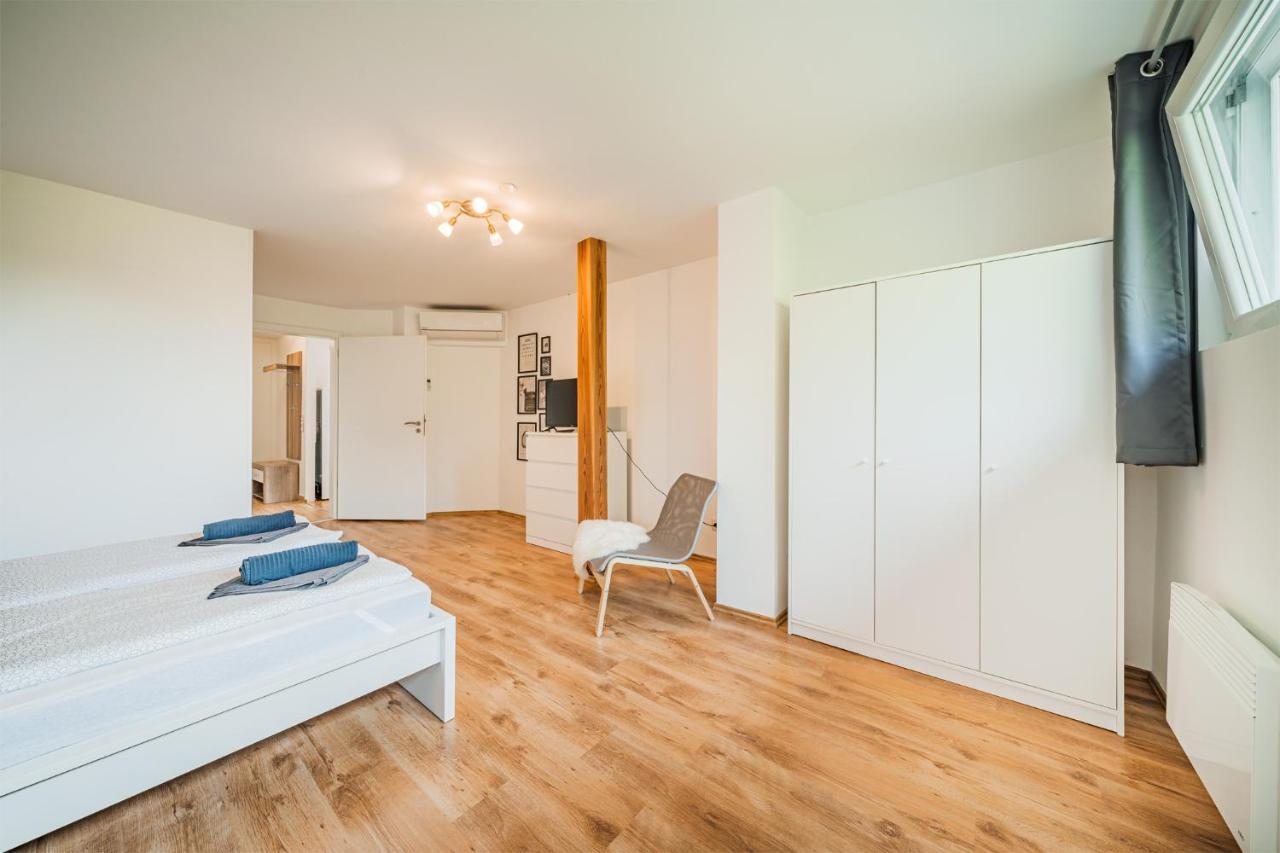 Panorama-Apartments In Unmittelbarer See-Nahe Schiefling am See Luaran gambar